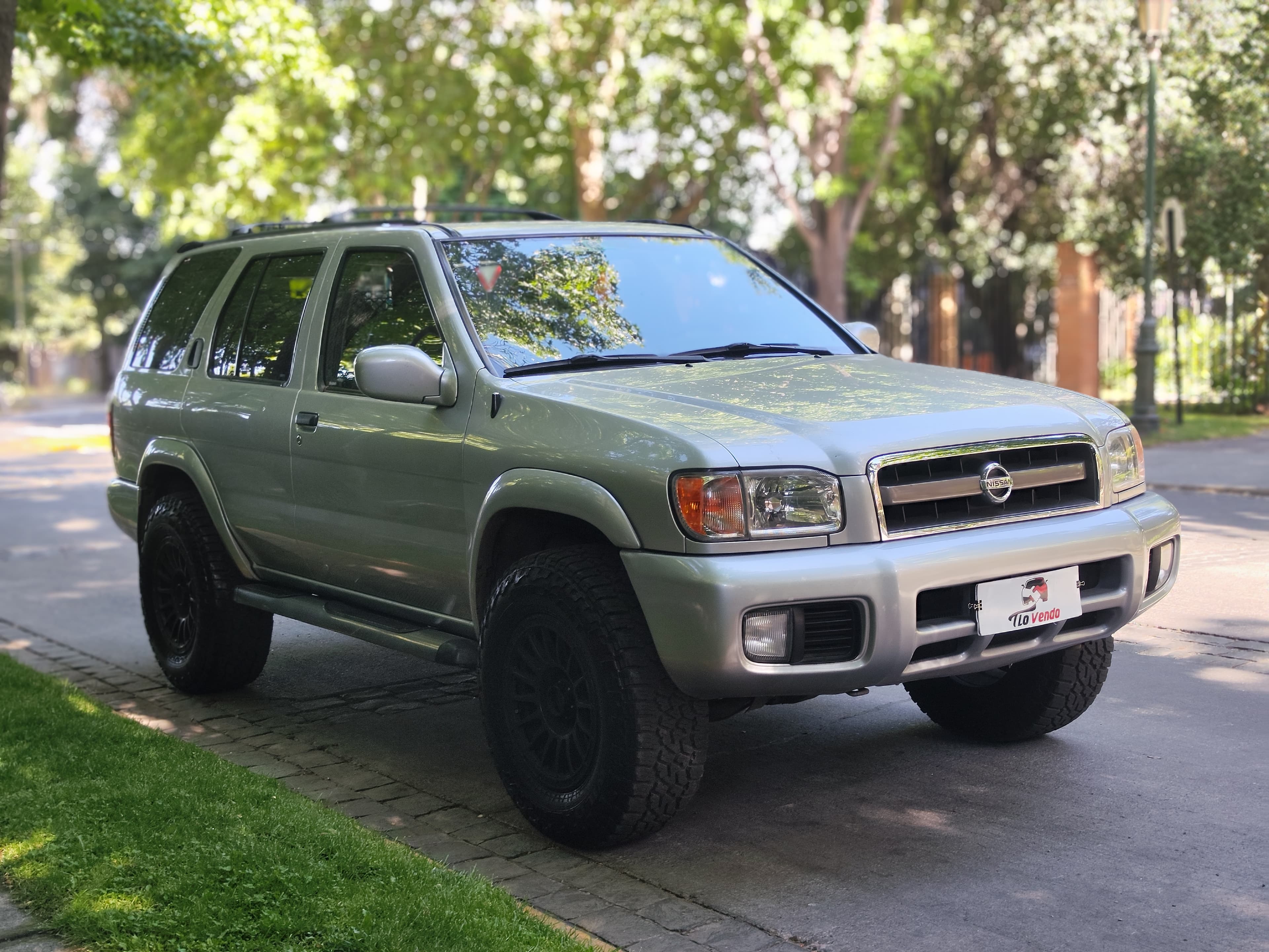 Nissan Pathfinder 2003 - lateral
