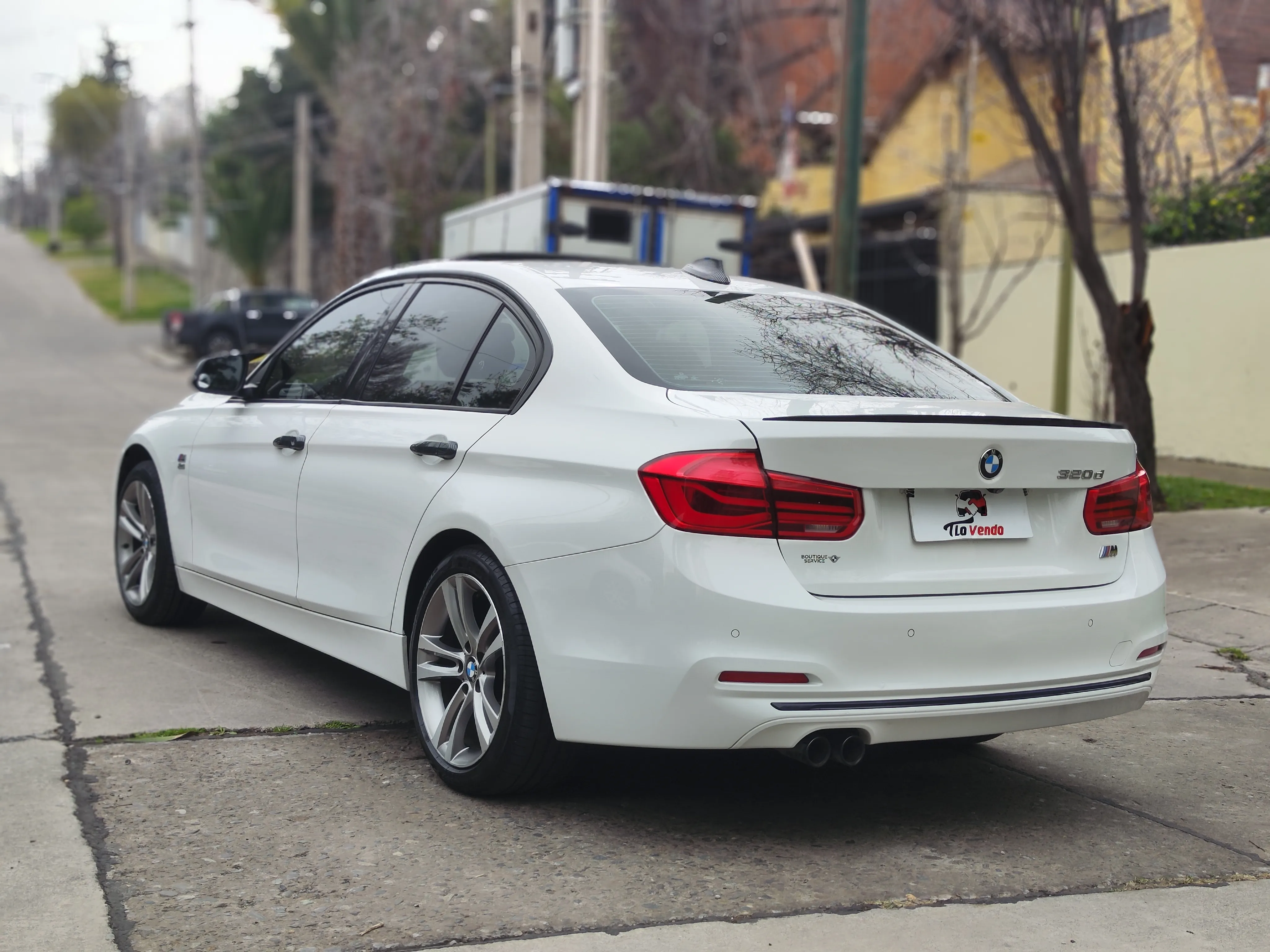 BMW 320D — foto 6 de 17