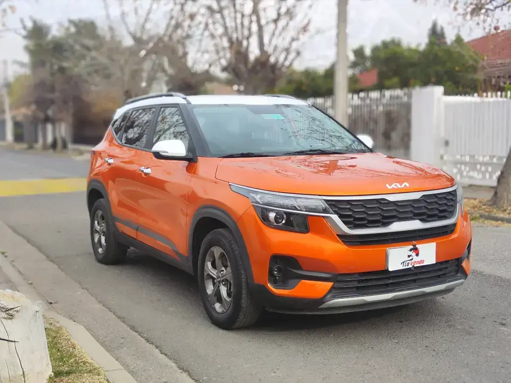 Kia Seltos 2023 - lateral