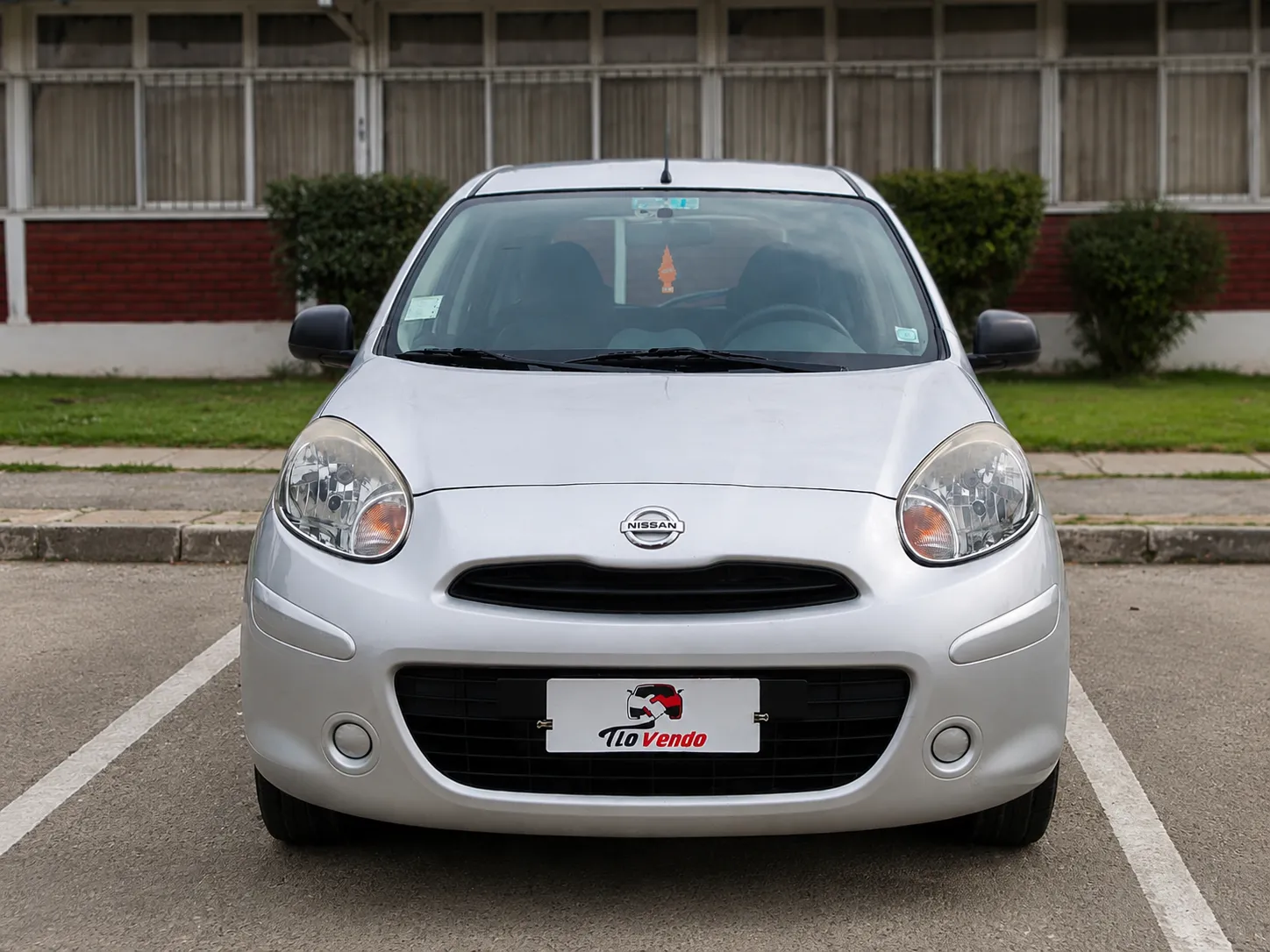Nissan March — foto 5 de 13