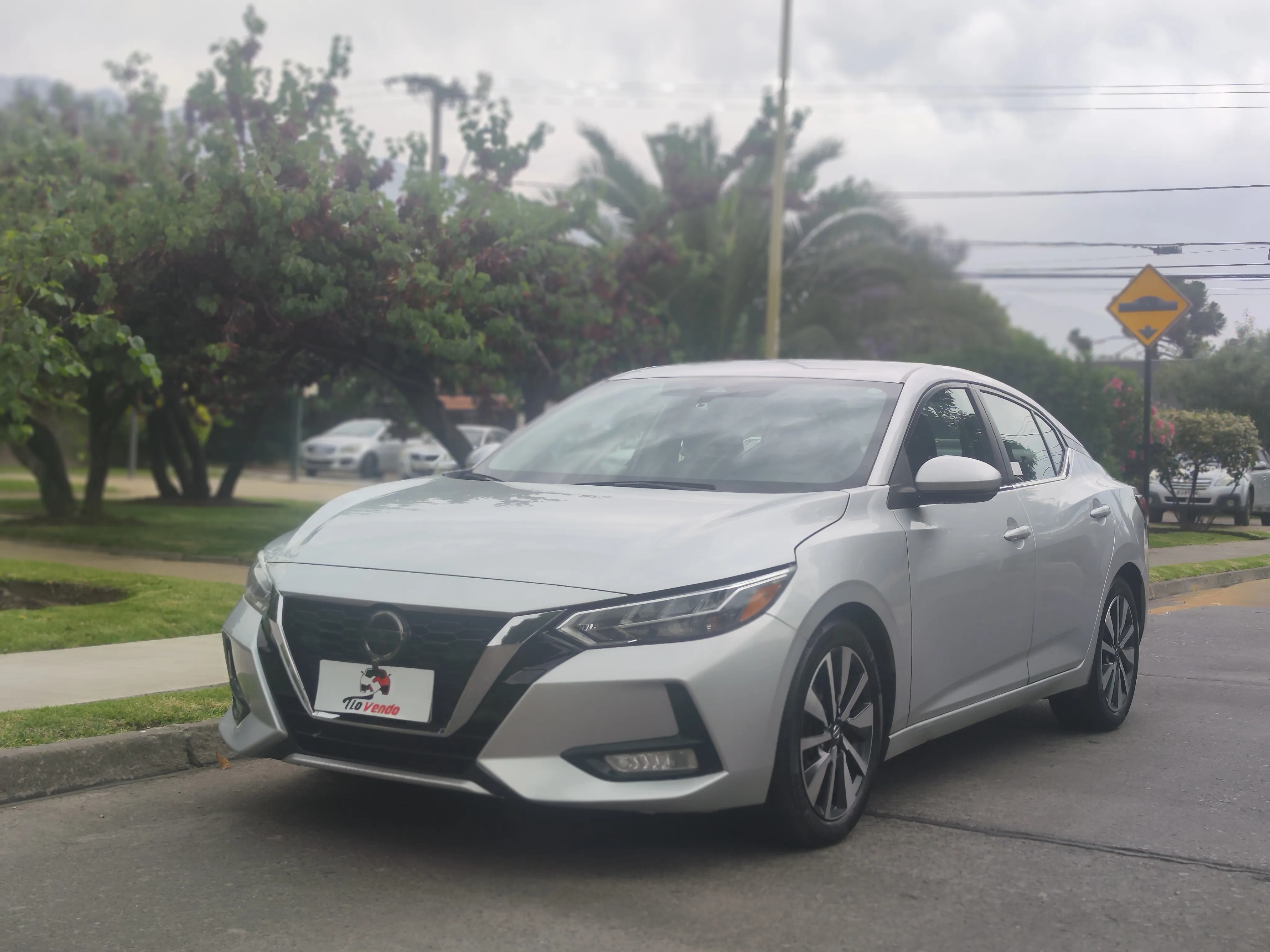 Nissan Sentra 2021 - lateral
