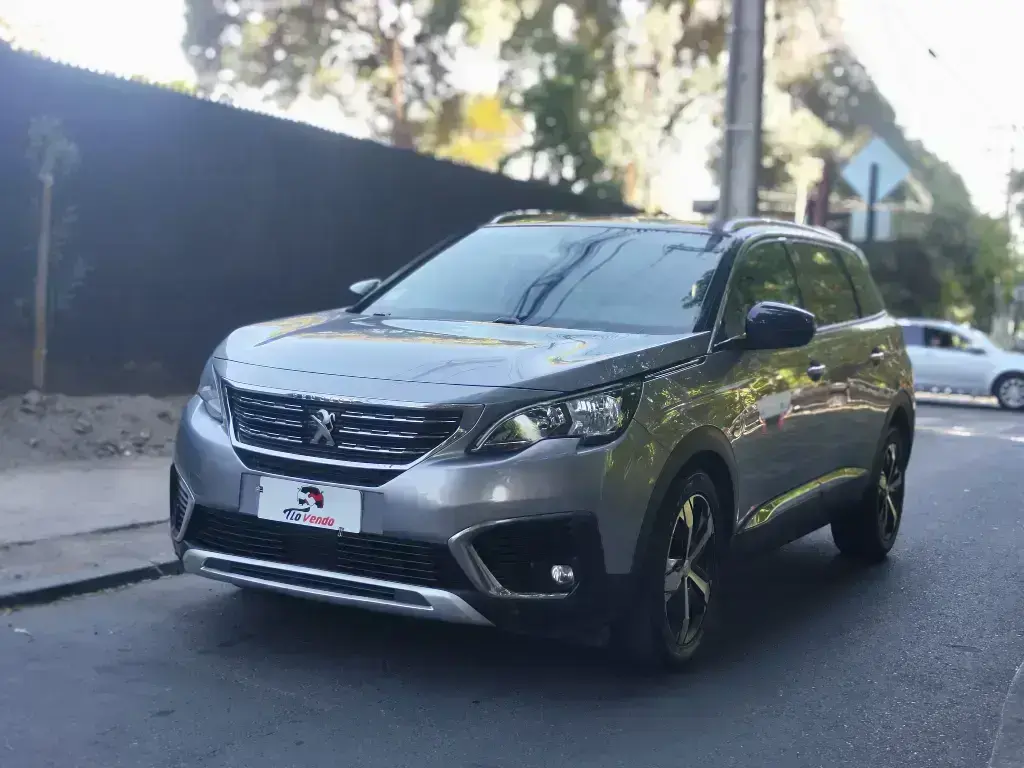 Peugeot 5008 2018 - lateral
